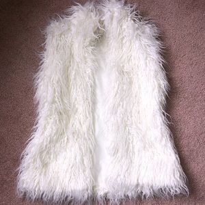 KENAR white faux Mongolia lamb fur vest✨